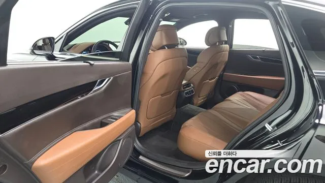 Genesis G80 RG3 — Фото автомобиля 18