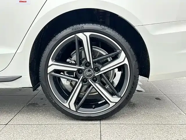 Audi A4L — Фото автомобиля 16