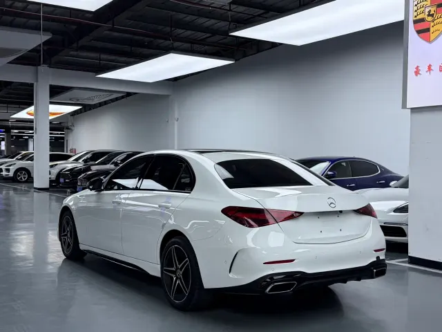 Mercedes-Benz C-Class — Фото автомобиля 22