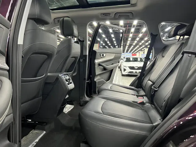 Chery Tiggo 8 — Фото автомобиля 7