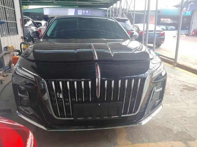 Hongqi H5 — Фото автомобиля 2