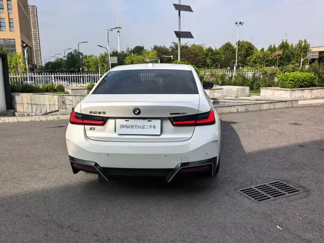 BMW i3 — Фото автомобиля 8