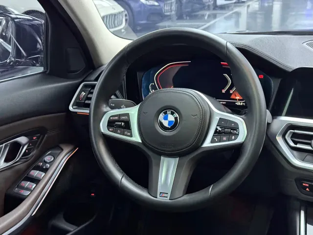 BMW 3 Series — Фото автомобиля 10