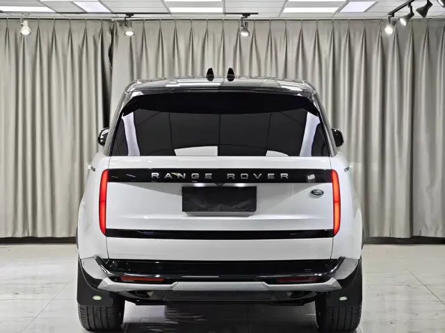 Land Rover Range Rover — Фото автомобиля 12