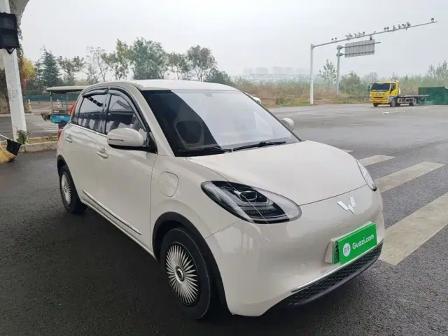 Wuling Bingo — Фото автомобиля 3
