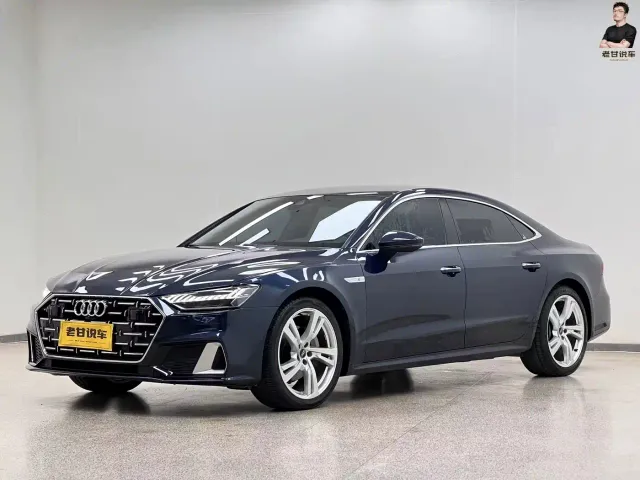 Audi Audi A7L 2022 45 TFSI S-line Future Dream Edition — Фото автомобиля 2