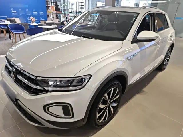 Фотография автомобиля — Volkswagen T-Roc