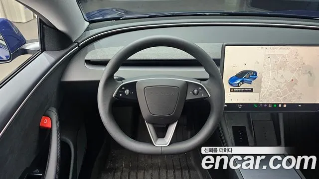 Tesla Model 3 — Фото автомобиля 26