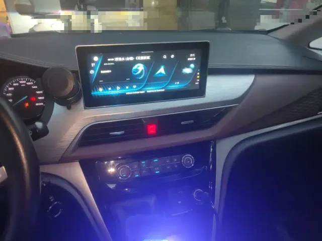 JAC Refine M3 — Фото автомобиля 5