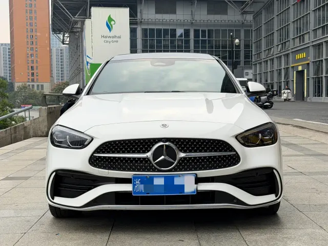 Mercedes-Benz C-Class — Фото автомобиля 2