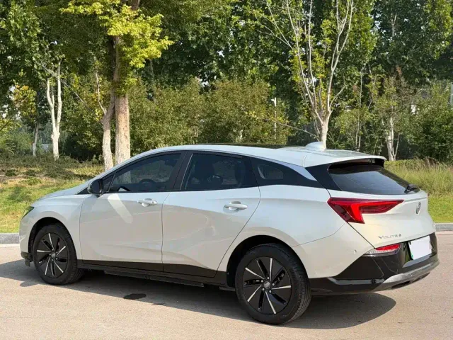 Buick Velite 6 — Фото автомобиля 5