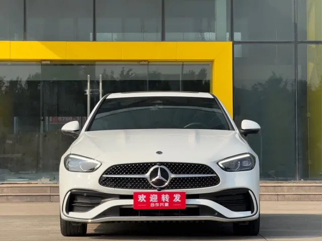 Mercedes-Benz C-Class — Фото автомобиля 2