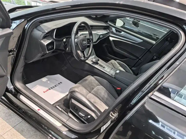 Audi A6L — Фото автомобиля 9