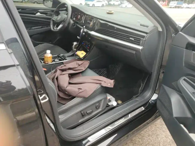 Volkswagen Passat — Фото автомобиля 8