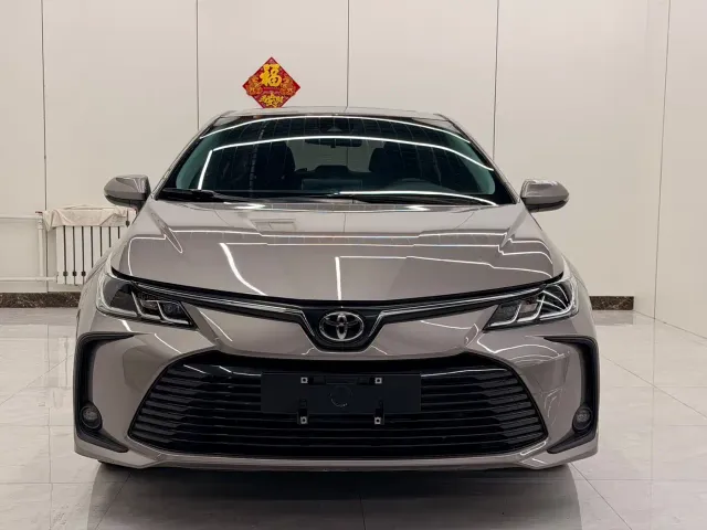 Toyota Corolla — Фото автомобиля 2