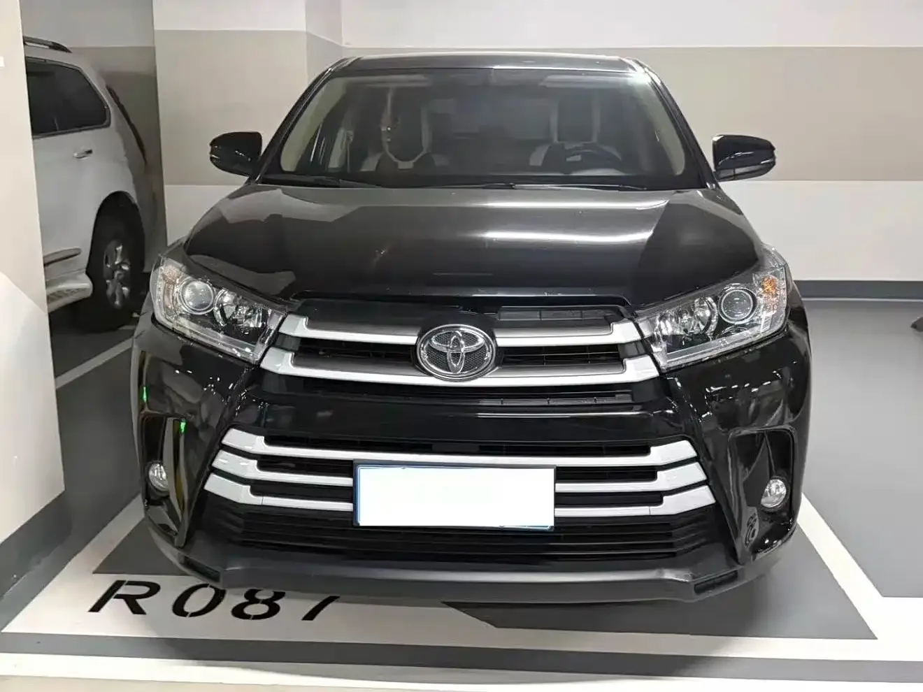 Toyota Highlander 2021 2.0T AWD Knight 7-Seater — Фото автомобиля 2