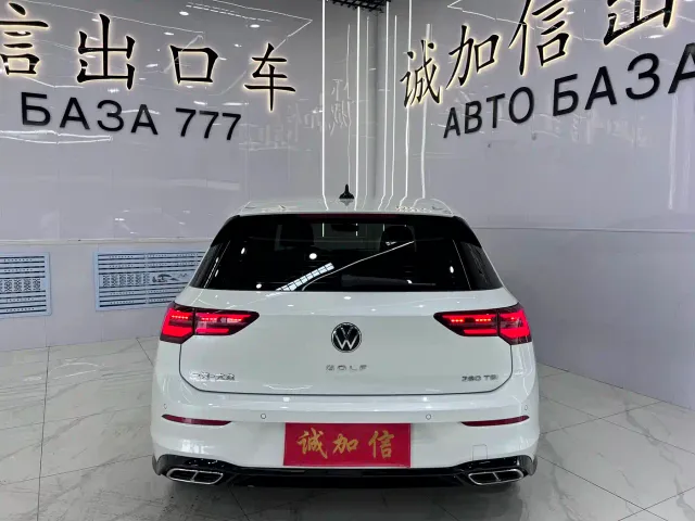 Volkswagen Golf — Фото автомобиля 5