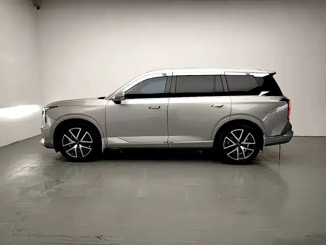 GAC Trumpchi GS8 — Фото автомобиля 4