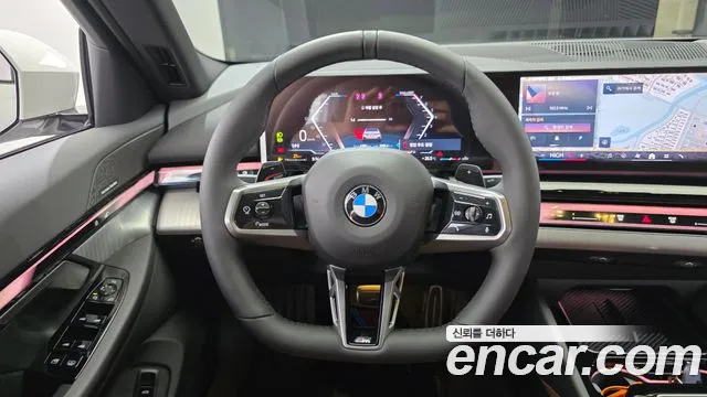 BMW 5-Series 5 серия (G60) 530i xDrive M Sport — Фото автомобиля 13