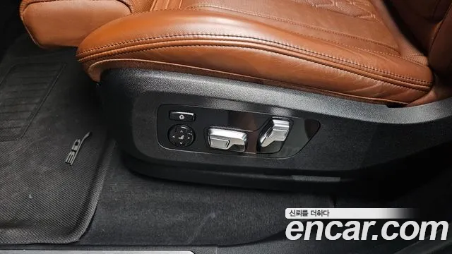 BMW X7 — Фото автомобиля 30