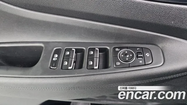 Hyundai Santa Fe Santa Fe (New) — Фото автомобиля 28