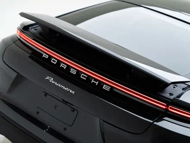 Porsche Panamera — Фото автомобиля 7