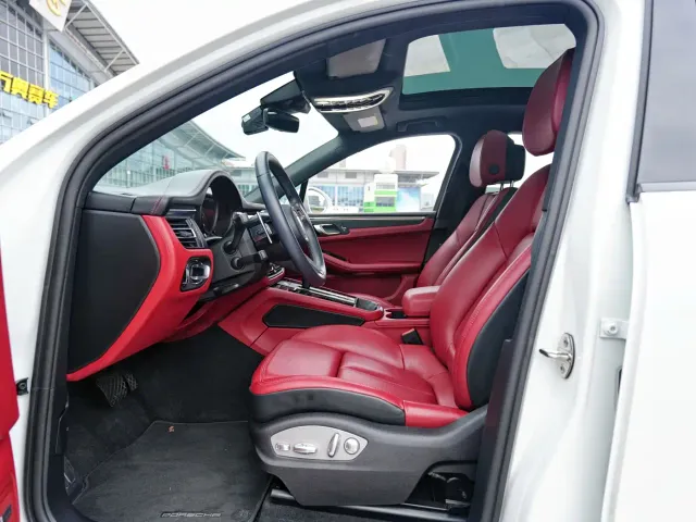 Porsche Macan — Фото автомобиля 7