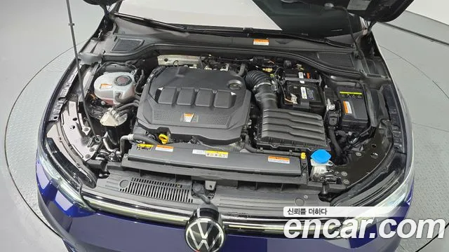 Volkswagen Golf 8th Gen — Фото автомобиля 9