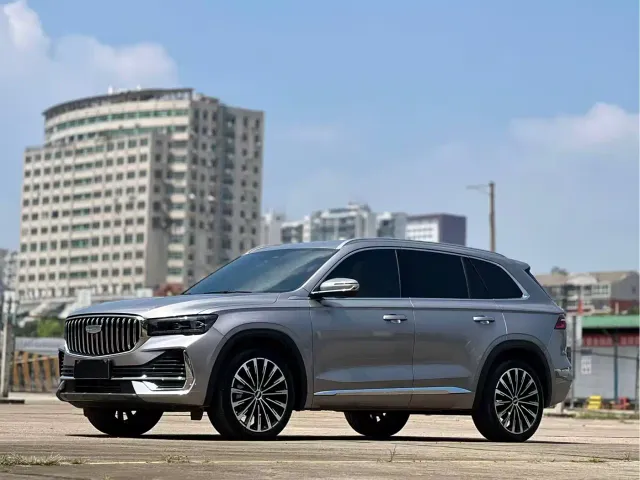 Фотография автомобиля — Geely Xingyue L