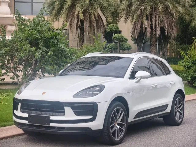 Фотография автомобиля — Porsche Macan