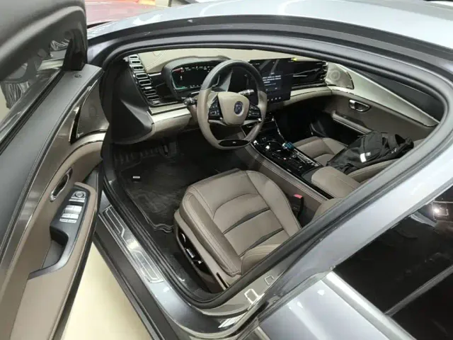 BYD Han 2020 EV Extended Range Luxury — Фото автомобиля 11