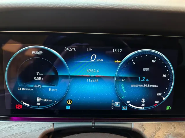 Mercedes-Benz E-Class — Фото автомобиля 14