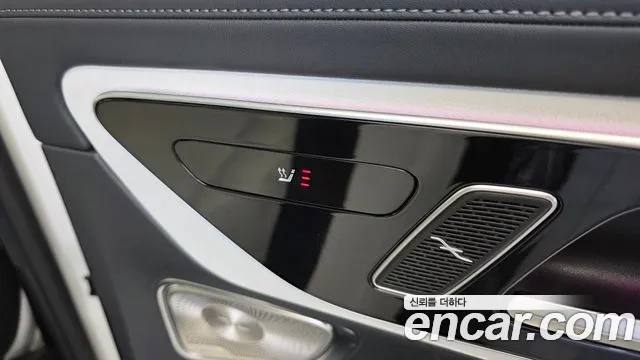 Mercedes-Benz GLC-Class — Фото автомобиля 24