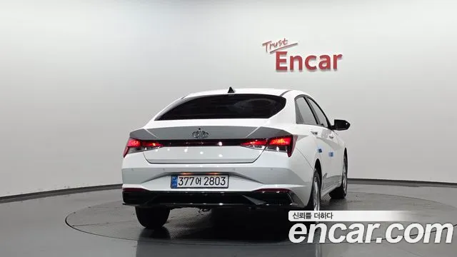 Hyundai AVANTE Avante (CN7) — Фото автомобиля 4