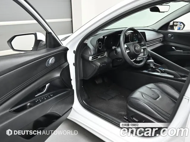 Hyundai Avante CN7 — Фото автомобиля 16
