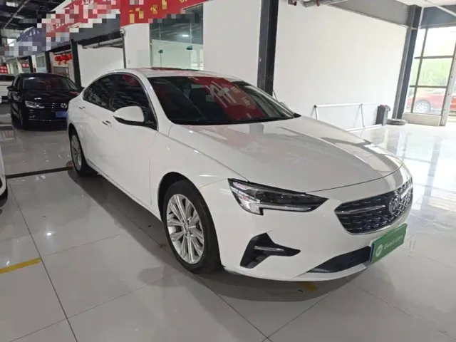 Buick Regal — Фото автомобиля 3