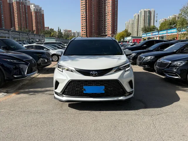 Toyota Granvia — Фото автомобиля 2