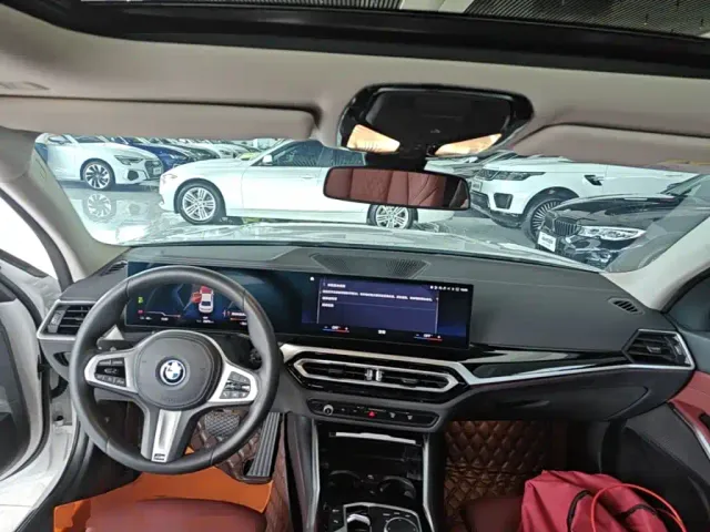 BMW i3 — Фото автомобиля 9