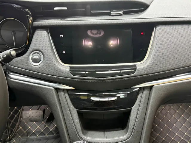 Cadillac XT5 — Фото автомобиля 16