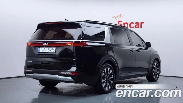 Kia Carnival Generation 4 — Фото автомобиля 2