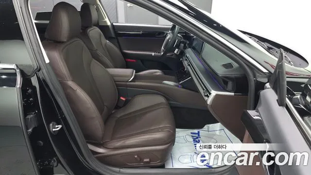 Hyundai Grandeur Grandeur (GN7) 2.5 Бензин 2WD — Фото автомобиля 12