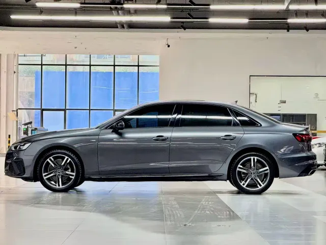 Audi A4L — Фото автомобиля 7