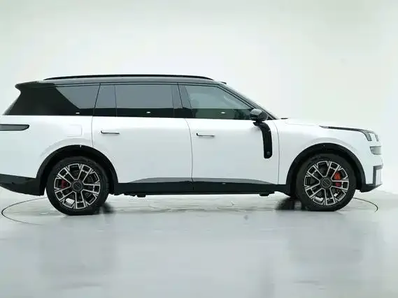 Lynk & Co 900 — Фото автомобиля 6