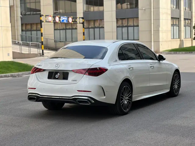 Mercedes-Benz C-Class — Фото автомобиля 19