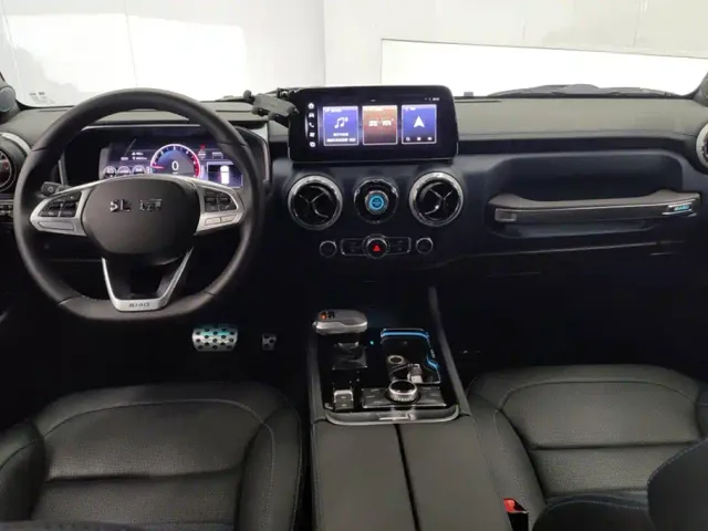 BAIC BJ40 — Фото автомобиля 12