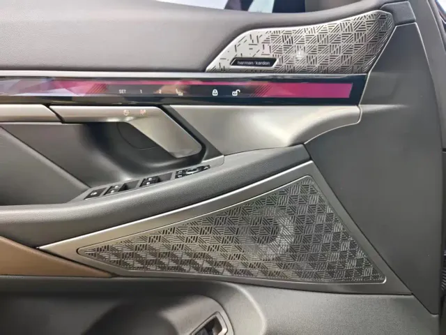BMW 5 Series — Фото автомобиля 26
