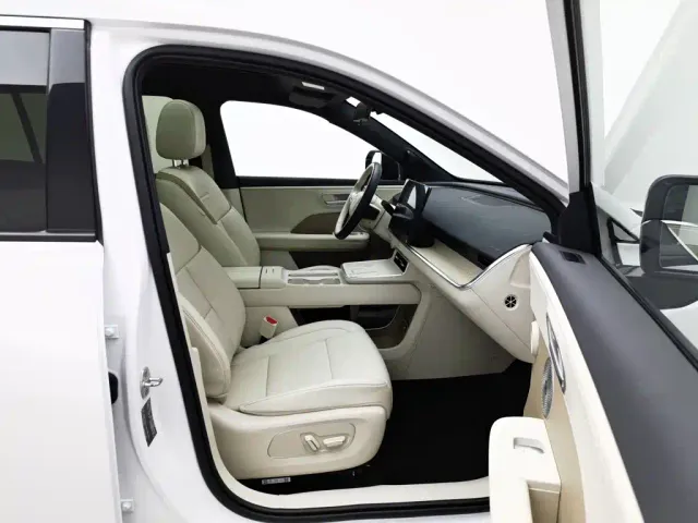 Toyota BoZhi 3X — Фото автомобиля 23