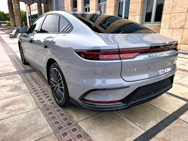 BYD Han — Фото автомобиля 4