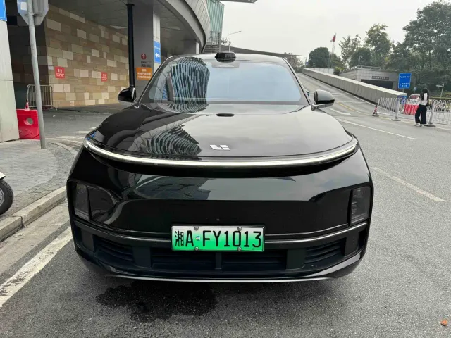 Li Auto Li Xiang L9 2022 Max — Фото автомобиля 2
