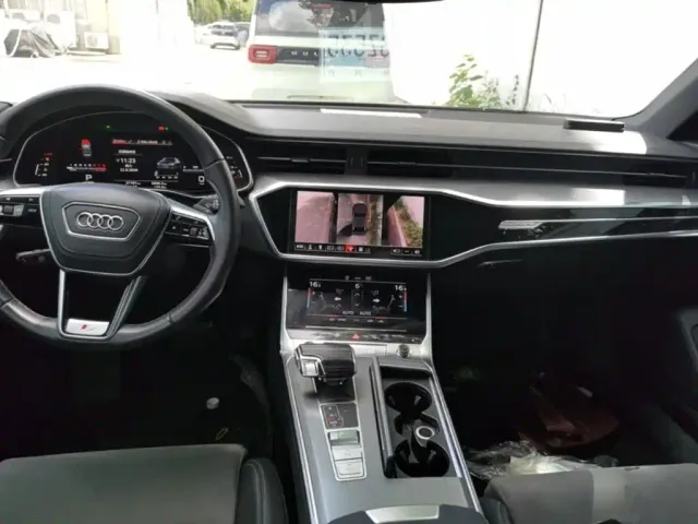 Audi A6L — Фото автомобиля 9